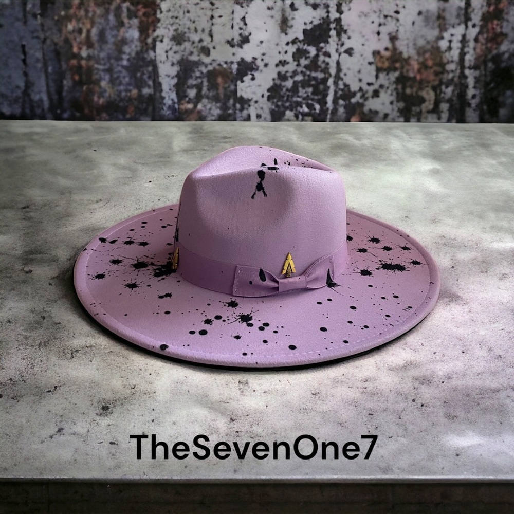 Customize wide brim Fedora light purple hat.